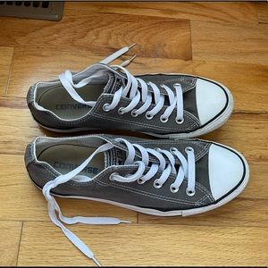 Grey Low Top Converse 8.5